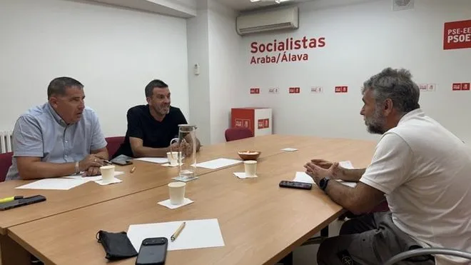 Reunión de trabajo sobre adaptación climática y gestión pública del agua, en Vitoria-Gasteiz