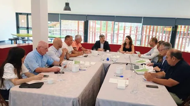 Obras de extensión de la red hasta Valdés